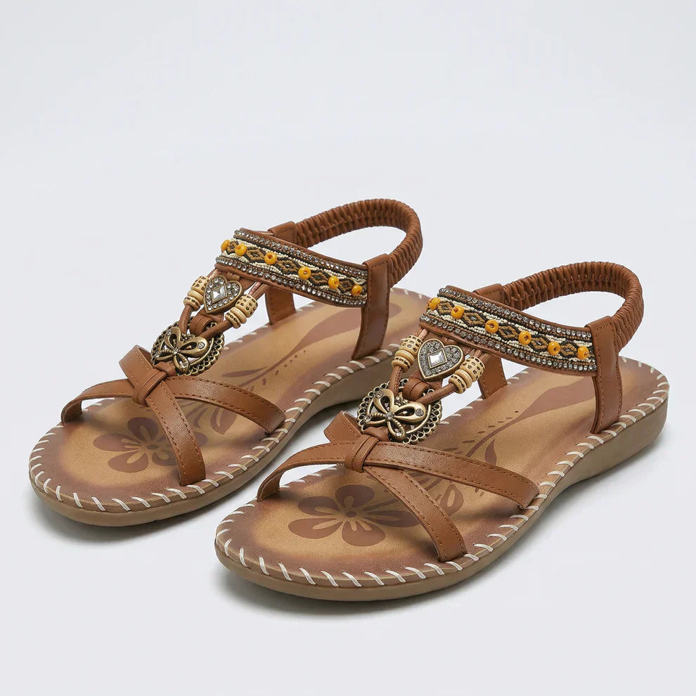 Sandalias estilo ibicenco que combinan confort y elegancia