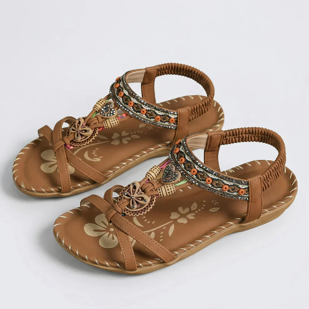 Sandalias estilo ibicenco que combinan confort y elegancia